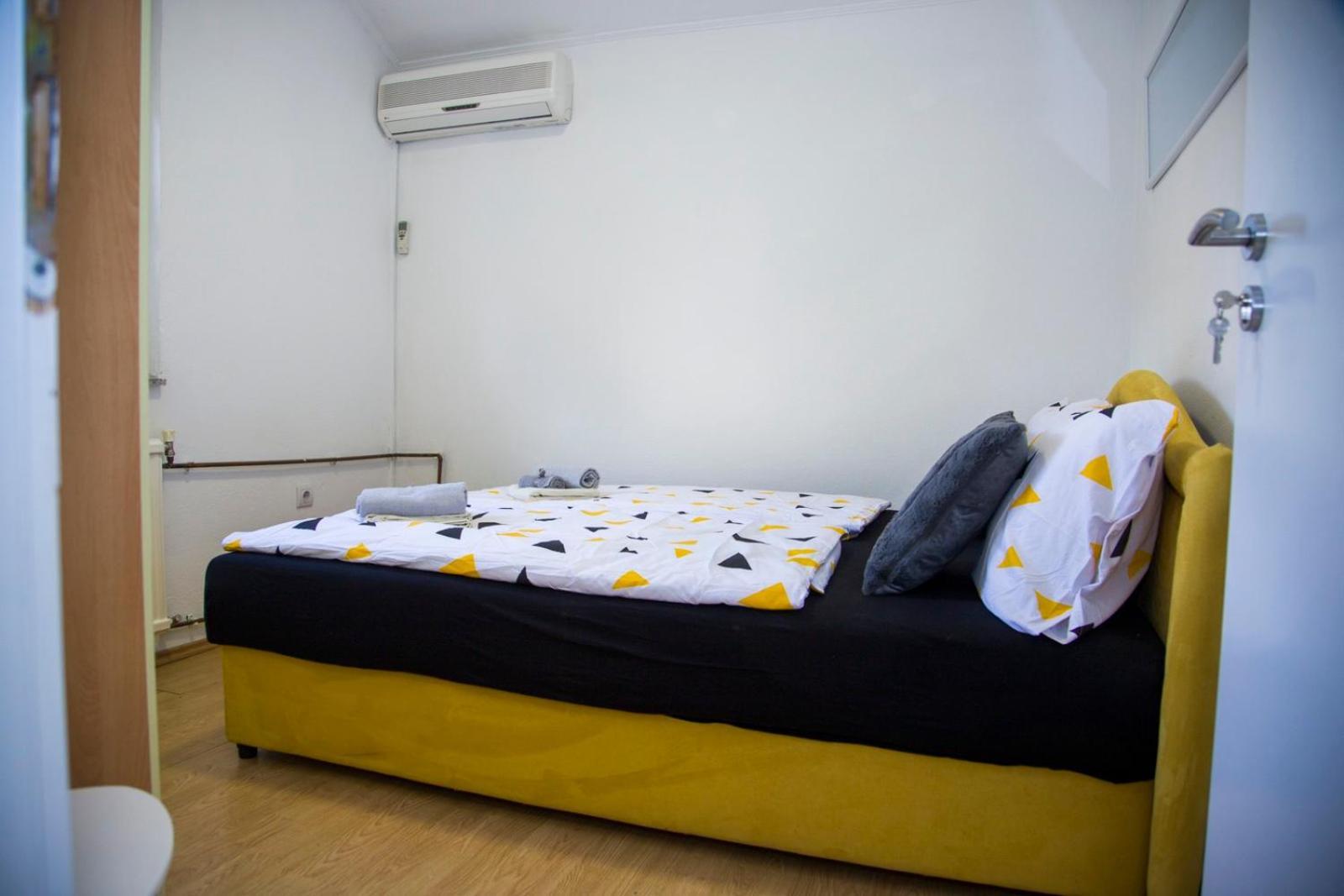 Apartman Puente Viejo מוסטר מראה חיצוני תמונה