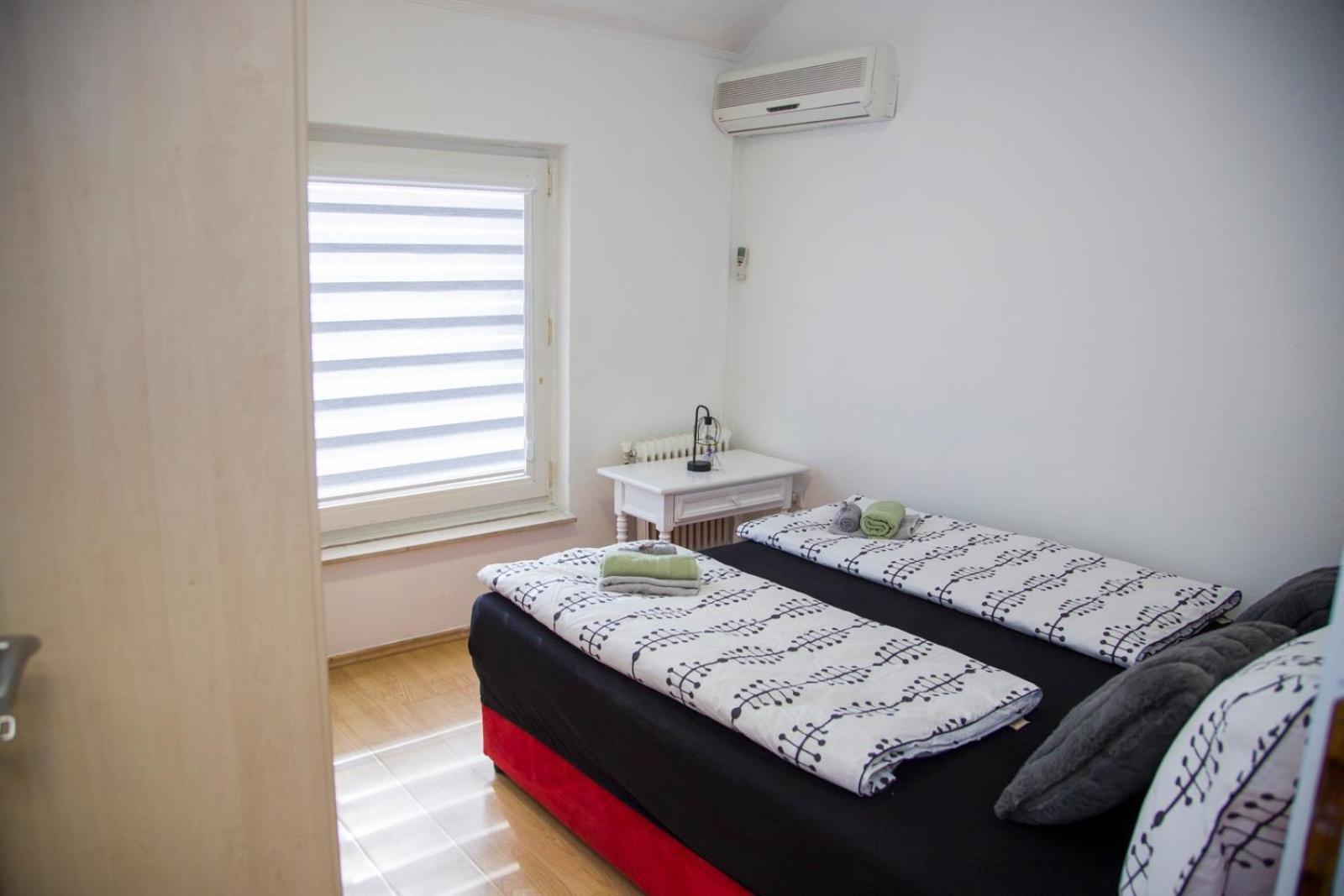 Apartman Puente Viejo מוסטר מראה חיצוני תמונה